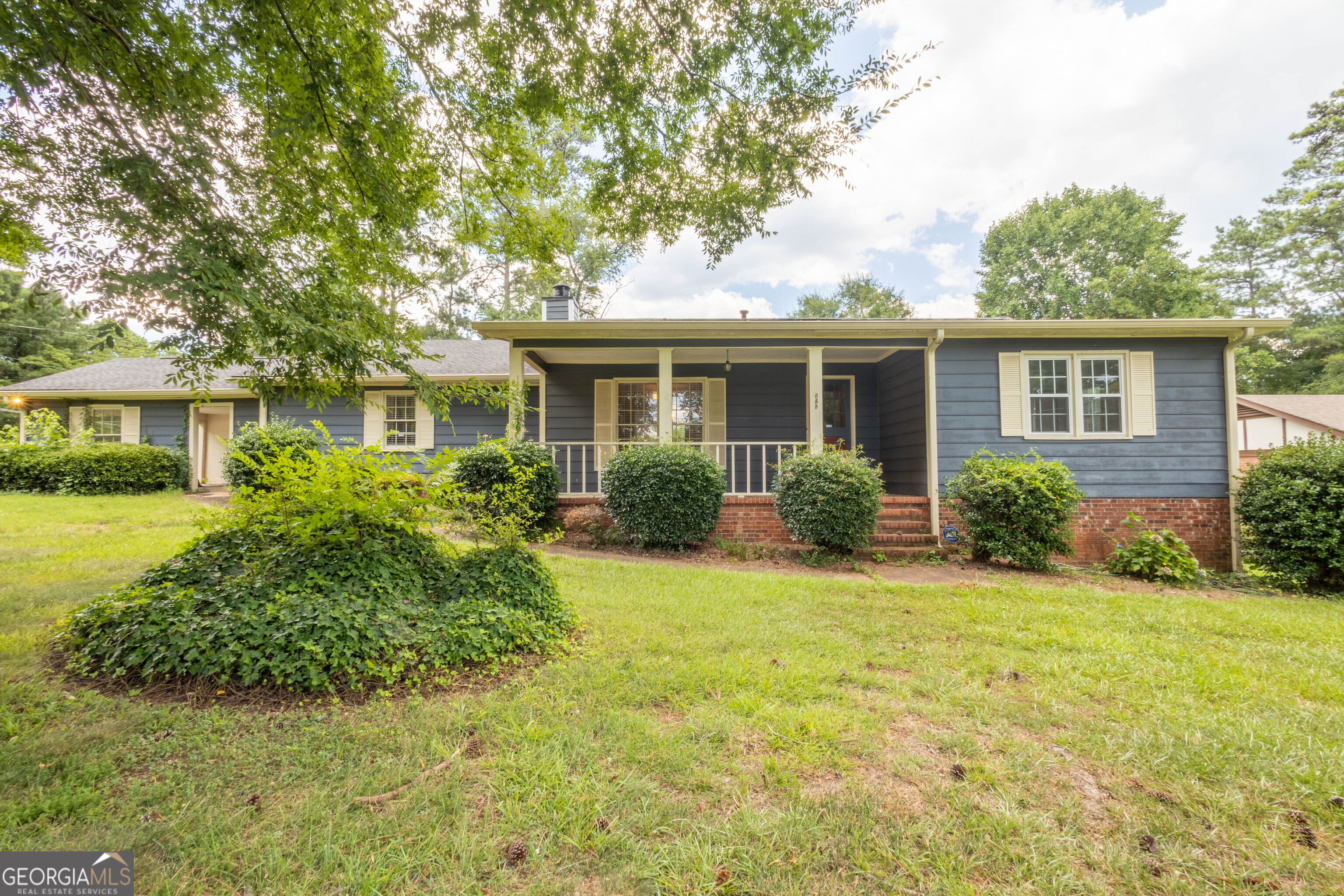 Emerald Forest Cir, Lawrenceville, GA 30044