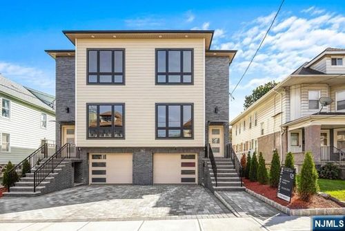 780 Edgewood Ln, Cliffside Park, NJ, 07010-2628 | Card Image