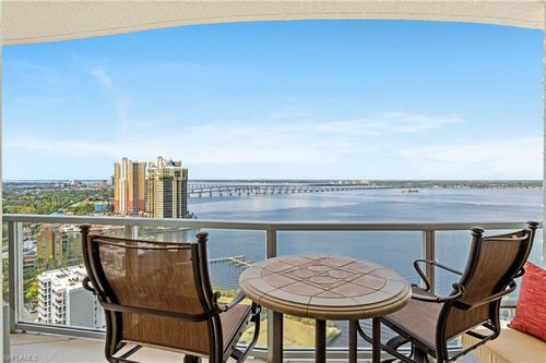 2203-3000 Oasis Grand Blvd, FORT MYERS, FL, 33916-1642 | Card Image