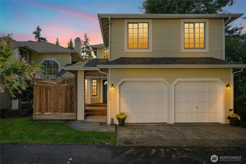 41-15865 Northup Way, Bellevue, WA, 98008-2536 | Card Image