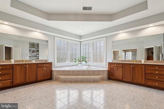 40545 Farm Market Rd, House other with 4 bedrooms, 6 bathrooms and null parking in LEESBURG VA | Image 28