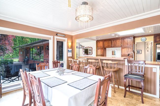 6241 Sechelt Inlet Rd, House other with 3 bedrooms, 2 bathrooms and 5 parking in Sechelt BC | Image 13