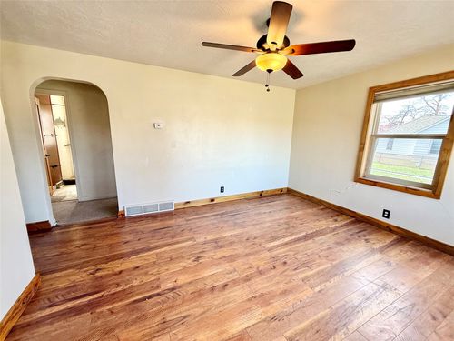 1012 8th Avenue S, Great Falls, MT, 59405 | Card Image