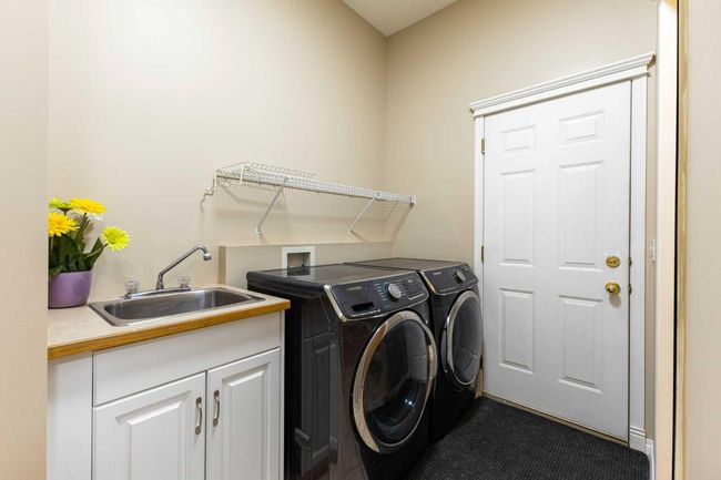 74 Weston Green Sw, House other with 4 bedrooms, 4 bathrooms and 4 parking in Calgary AB | Image 12