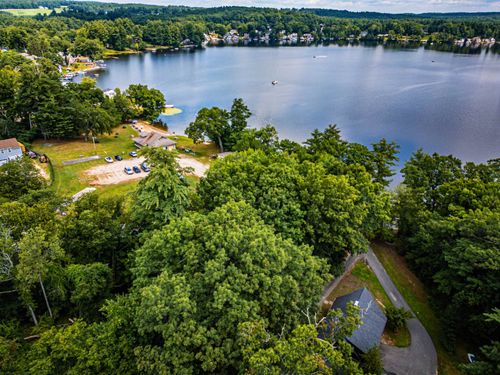 52 Pond Rd, Derry, NH, 03038-4015 | Card Image