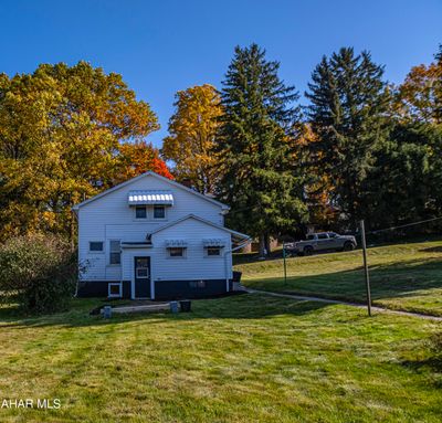 4018 2nd Avenue, House other with 2 bedrooms, 2 bathrooms and null parking in Altoona PA | Image 3