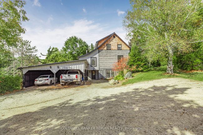 836138 4 Th Line, House other with 3 bedrooms, 2 bathrooms and 6 parking in Mulmur ON | Image 10