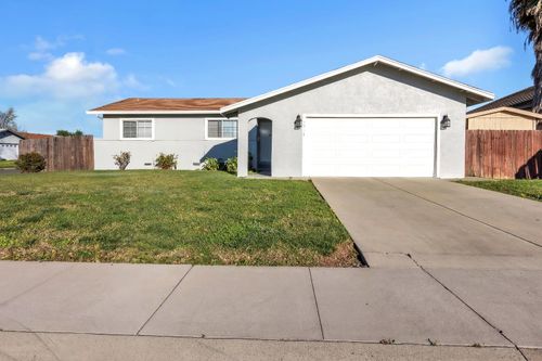 7517 Addison Way, Sacramento, CA, 95822-5608 | Card Image