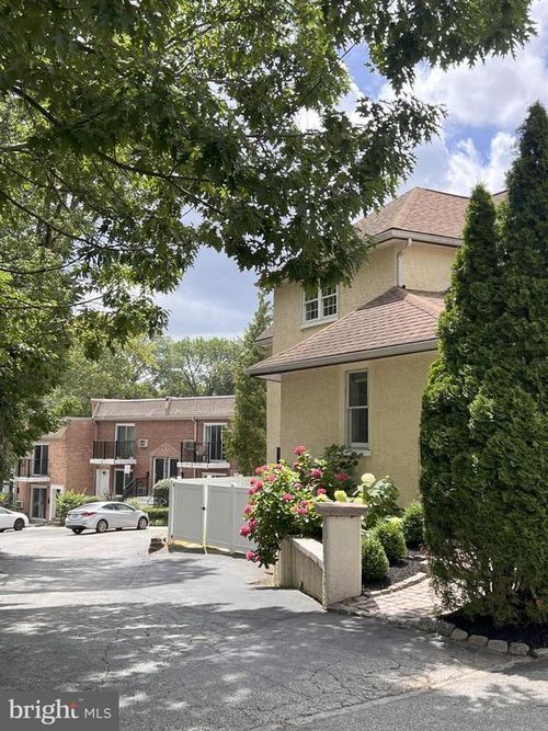 9 Price St, BALA CYNWYD, PA, 19004-1824 | Card Image