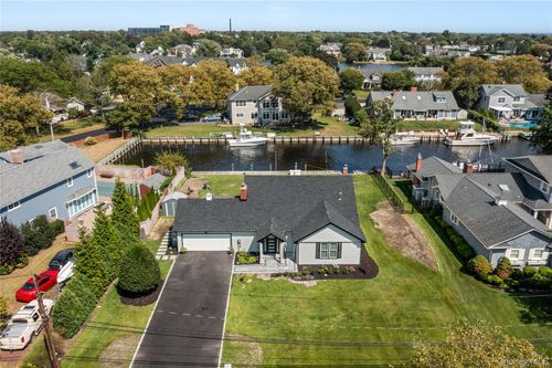 173 Tahlulah Ln, West Islip, NY, 11795-5219 | Card Image
