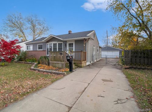 32205 Hazelwood St, Westland, MI, 48186-8936 | Card Image