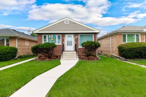 1026 31st Ave, Bellwood, IL, 60104-2446 | Card Image