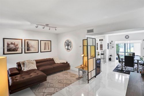 apt-111e-8401 Sw 107th Ave, Miami, FL, 33173-4333 | Card Image