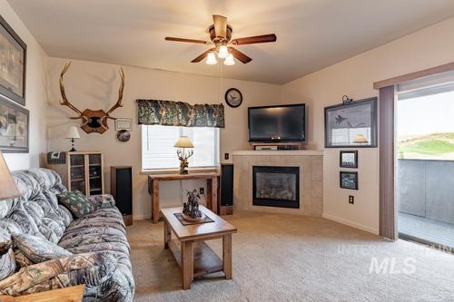 apt-101-282 Baker St, Moscow, ID, 83843-4055 | Card Image