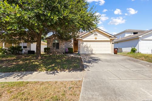 3827 Mistflower Dr, Converse, TX, 78109-3628 | Card Image