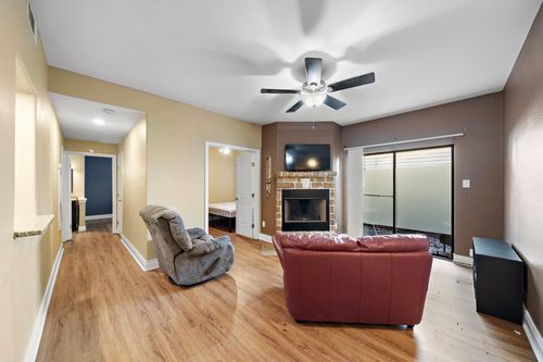 apt-702-9009 Richmond Ave, Houston, TX, 77063-4931 | Card Image