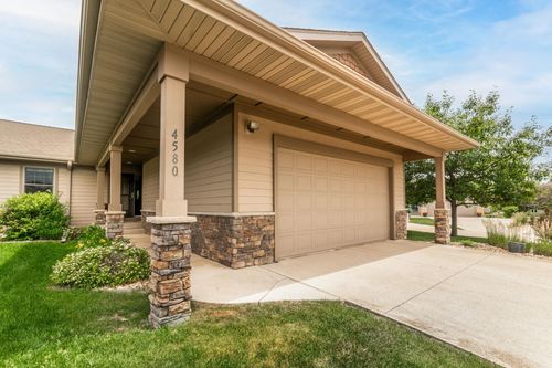 4580 Whispering Pines Cir, Cedar Falls, IA, 50613-5689 | Card Image