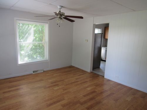 138 Cora Ave, Fox Lake, IL, 60020-1335 | Card Image