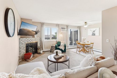 apt-208-4350 Trenton Ln N, Plymouth, MN, 55442-2825 | Card Image