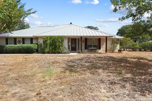 113 Deer Ridge Dr, La Vernia, TX, 78121-9502 | Card Image