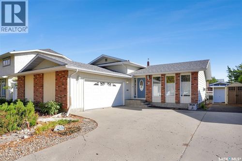 31 University Park Dr, Regina, SK, S4V0E1 | Card Image