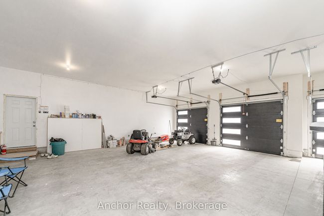 1250 Old Parry Sound Rd, House other with 3 bedrooms, 3 bathrooms and 25 parking in Utterson ON | Image 27
