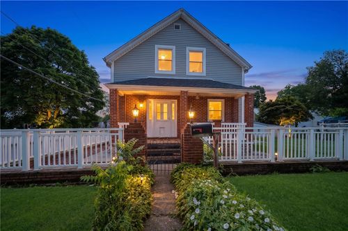 78 Highland Ave, Johnston, RI, 02919-3740 | Card Image