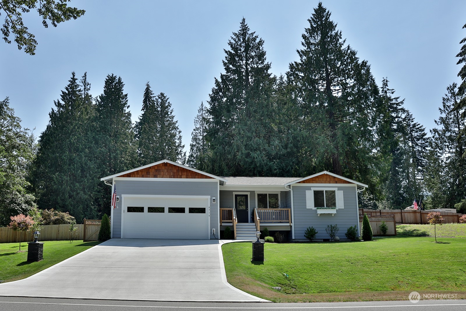 Hilltop Dr, Clinton, WA 98236