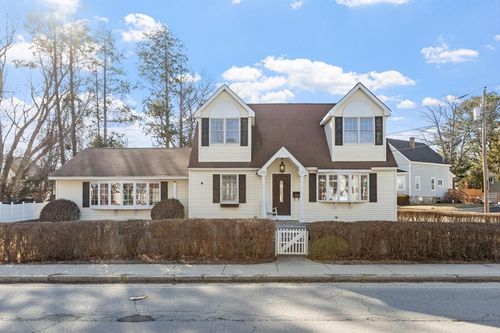 16 Green St, Methuen, MA, 01844-3415 | Card Image