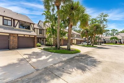 32 - 641 Greenwood Manor Circle, Condo with 2 bedrooms, 2 bathrooms and null parking in West Melbourne FL | Image 3