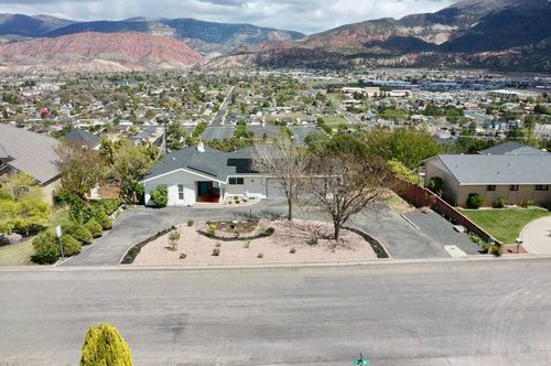 539 S Ridge Rd, Cedar City, UT, 84720-2911 | Card Image