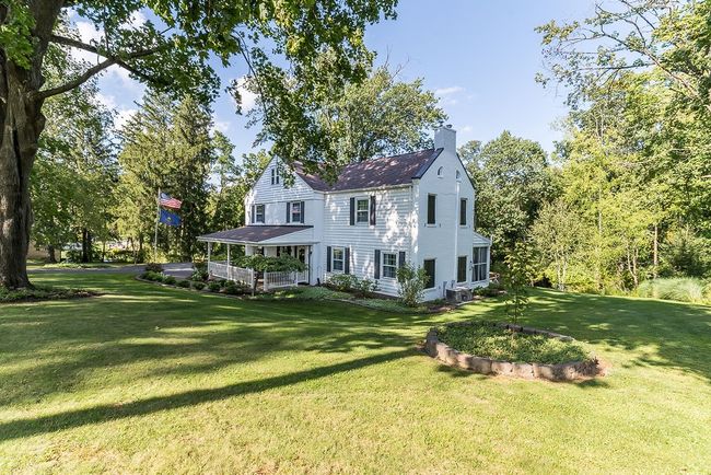 1701 Beaver Grade Rd, House other with 4 bedrooms, 3 bathrooms and 2 parking in Coraopolis PA | Image 5