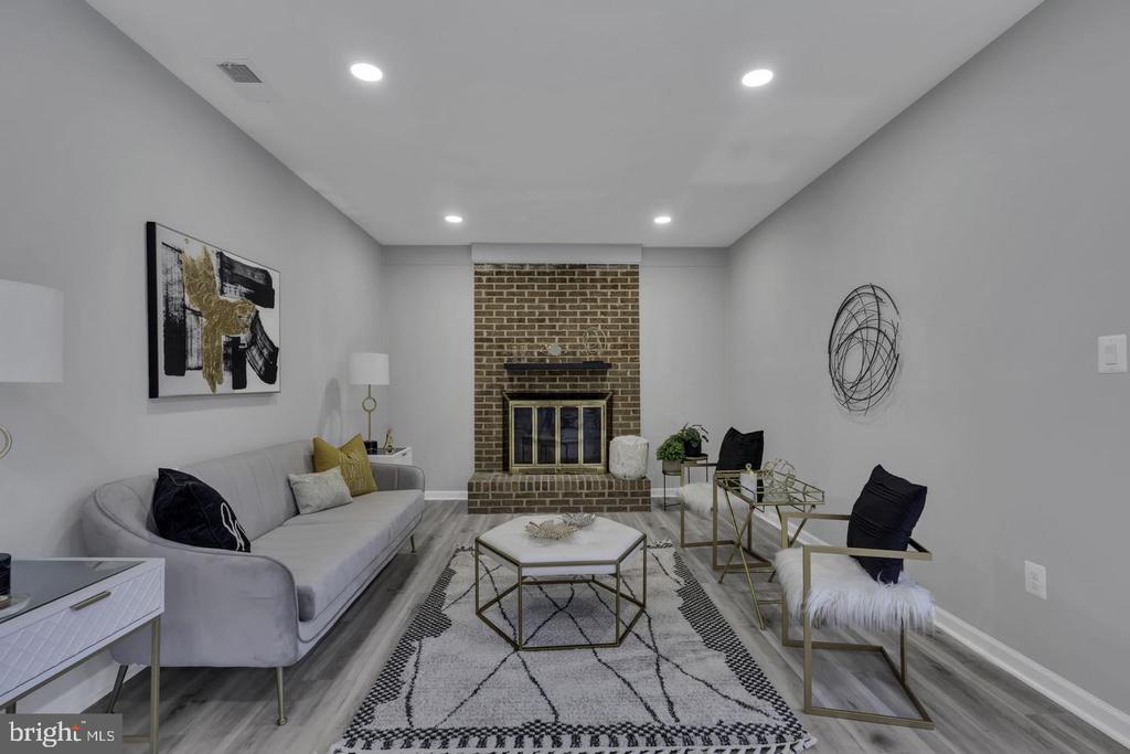 Residential Lease in FAIRFAX 3