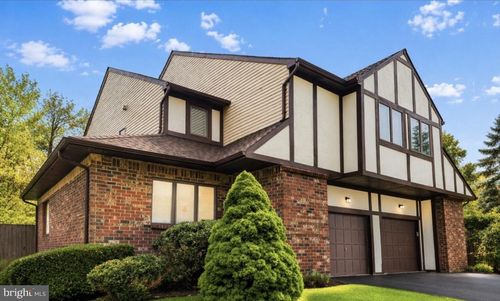 1 Balamor Ln, Ewing, NJ, 08628-2233 | Card Image