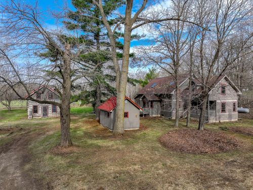 382 Wilson St, Wilson, WI, 54027-3932 | Card Image