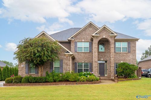 126 Autumn Wind Dr, Madison, AL, 35758-8006 | Card Image