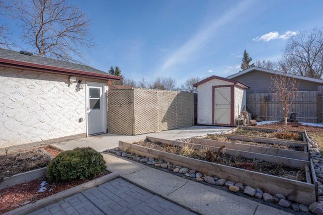 4203 58 Street Close, Home with 4 bedrooms, 2 bathrooms and 4 parking in Camrose AB | Image 39