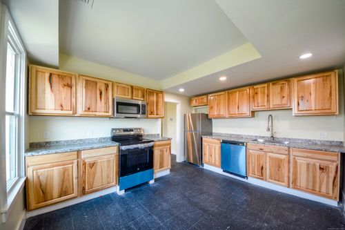 apt-4w-92 High St, Waterbury, CT, 06704-4006 | Card Image