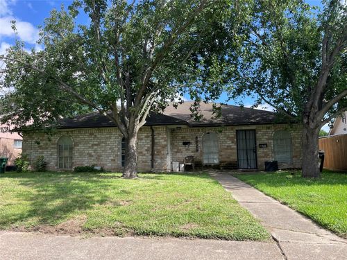 9328 Tooley Dr, Houston, TX, 77031-1008 | Card Image