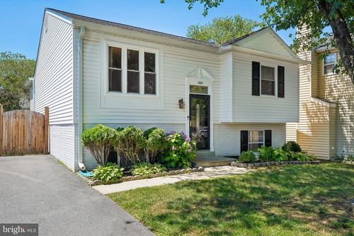 2313 Westport Ln, CROFTON, MD, 21114-1210 | Card Image