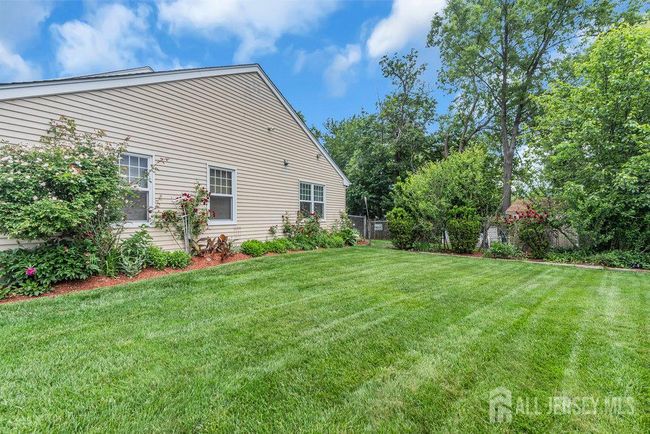 51 Sturbridge Dr, House other with 5 bedrooms, 4 bathrooms and null parking in Piscataway NJ | Image 74