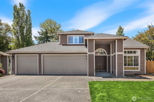 1613 Hoquiam Pl Ne, Renton, WA, 98059-4200 | Card Image