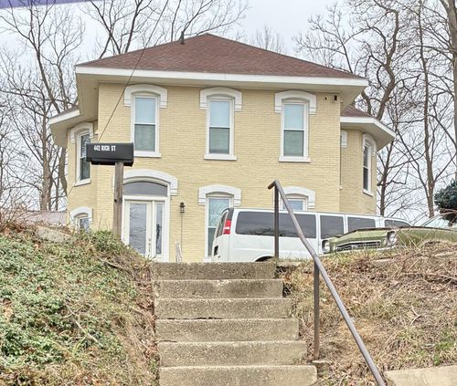442 Rich St, Ionia, MI, 48846-1731 | Card Image