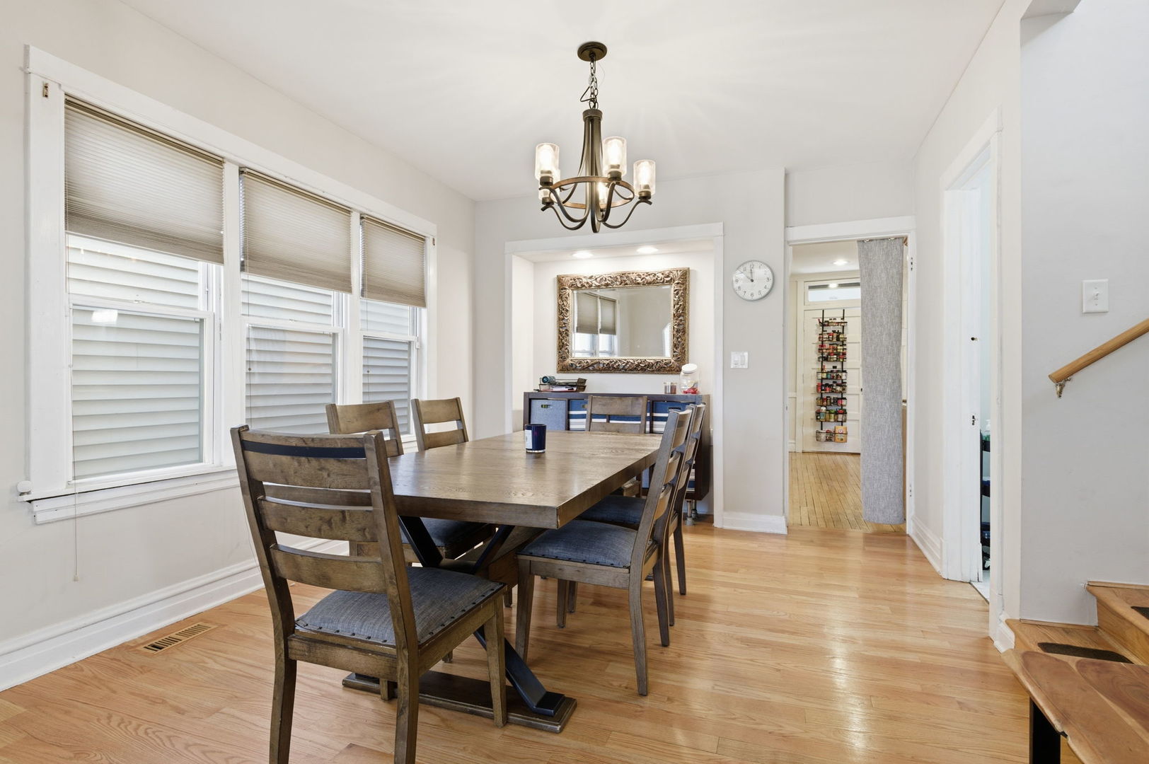 Residential Lease in Forest Park 5