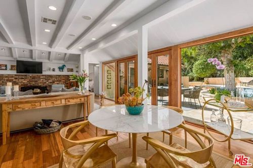 9545 Dalegrove Dr, Beverly Hills, CA, 90210 | Card Image