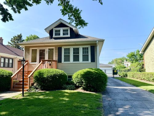 98 Northgate Rd, Riverside, IL, 60546-1639 | Card Image