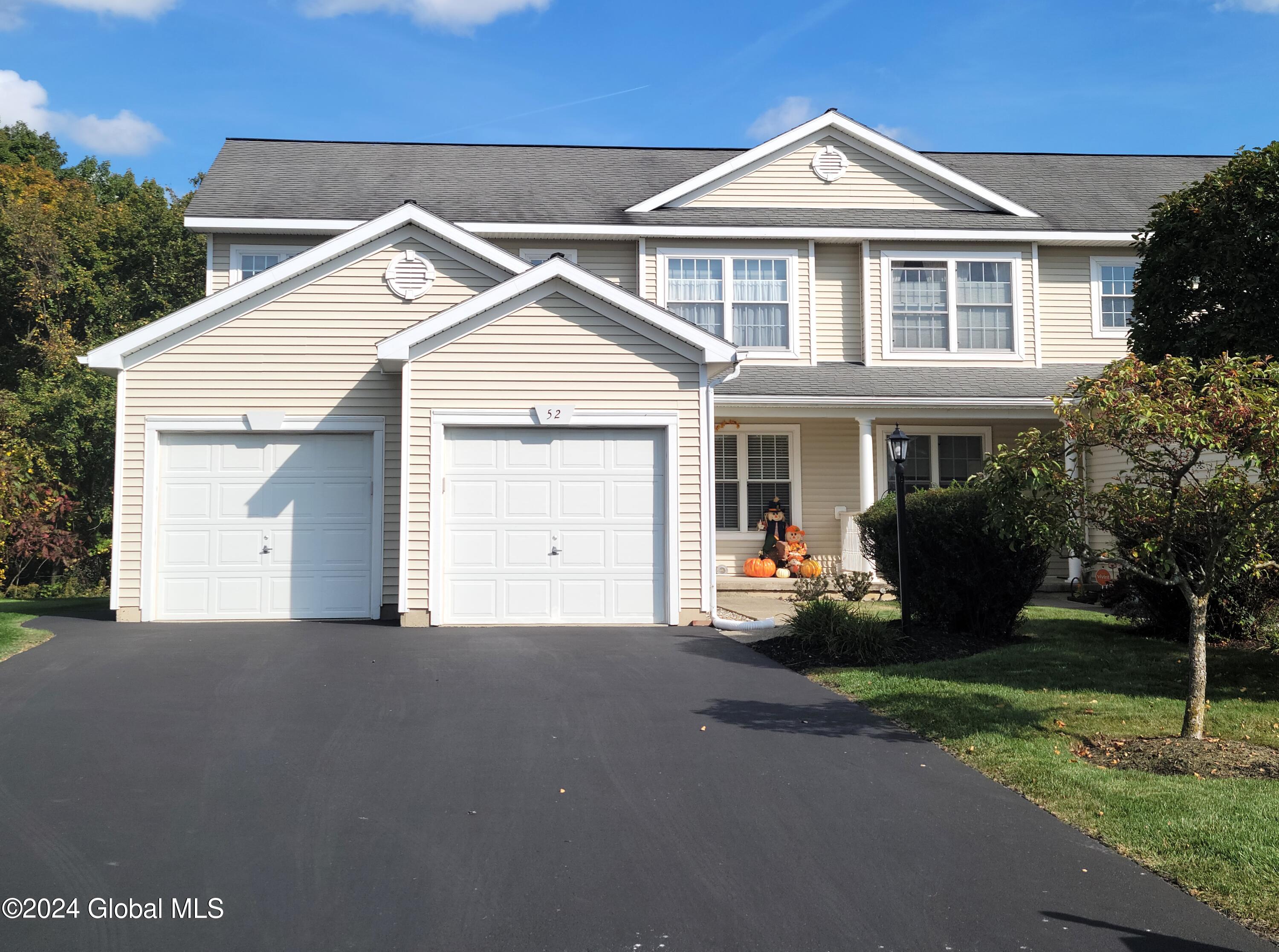 Patroon Pointe Dr, Rensselaer, NY 12144