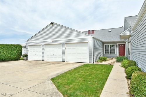 unit-b-3406 Ivy Hill Cir, Cortland, OH, 44410-9256 | Card Image