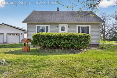 9252 E Brooks Rd, Lennon, MI, 48449-9639 | Card Image