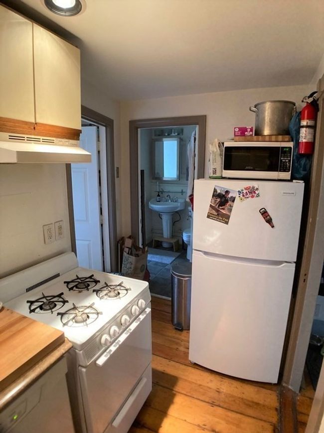 APT-4 - 18 S Russell St, Condo with 2 bedrooms, 1 bathrooms and null parking in Boston MA | Image 6